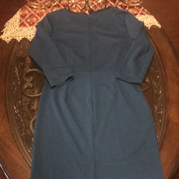 Dress - Picture 3 of 4